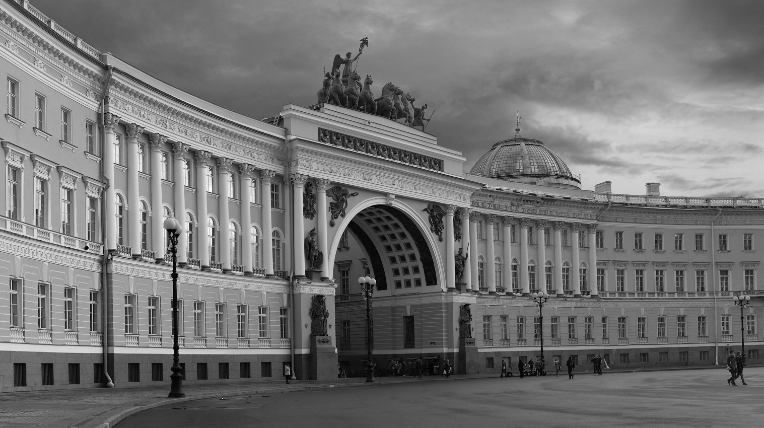 Какие из приведенных памятников культуры были созданы в XVIII в.?